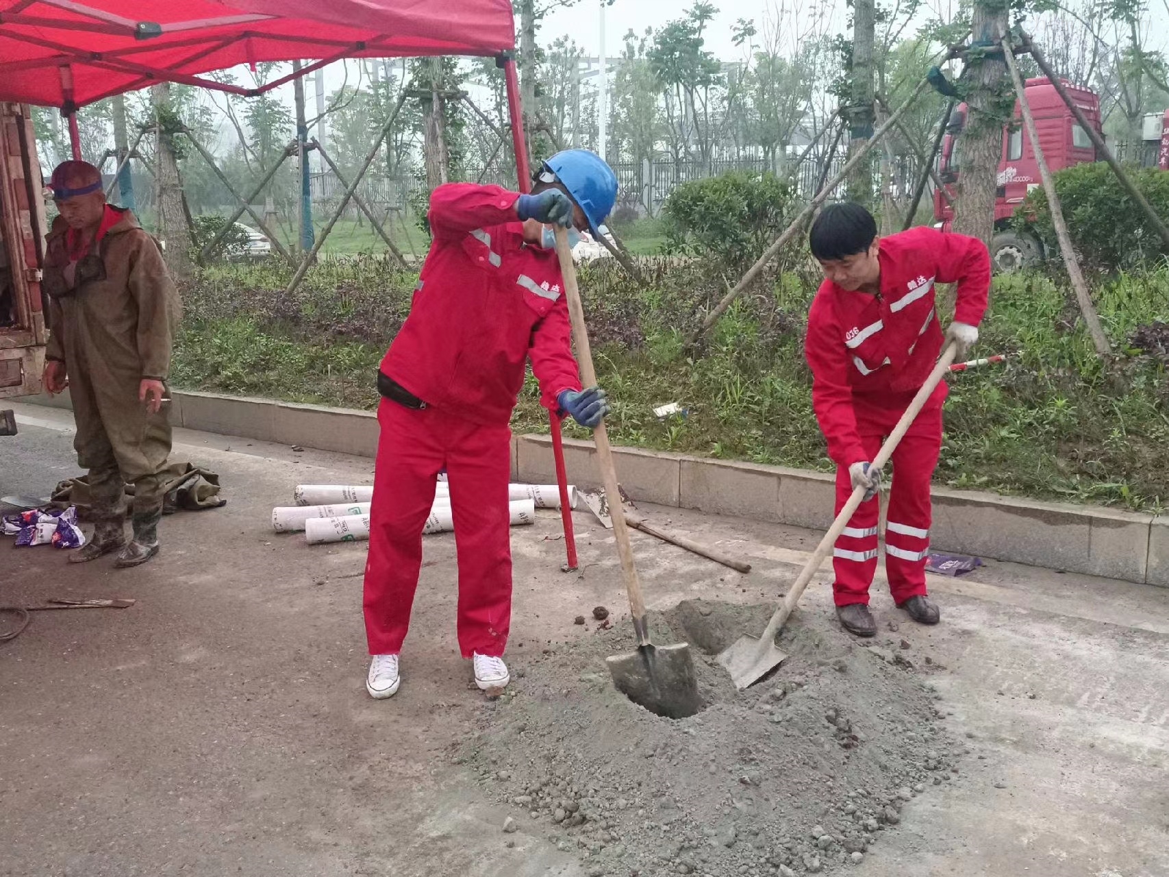 方山管道疏通哪家好】及时进行市政管道清淤